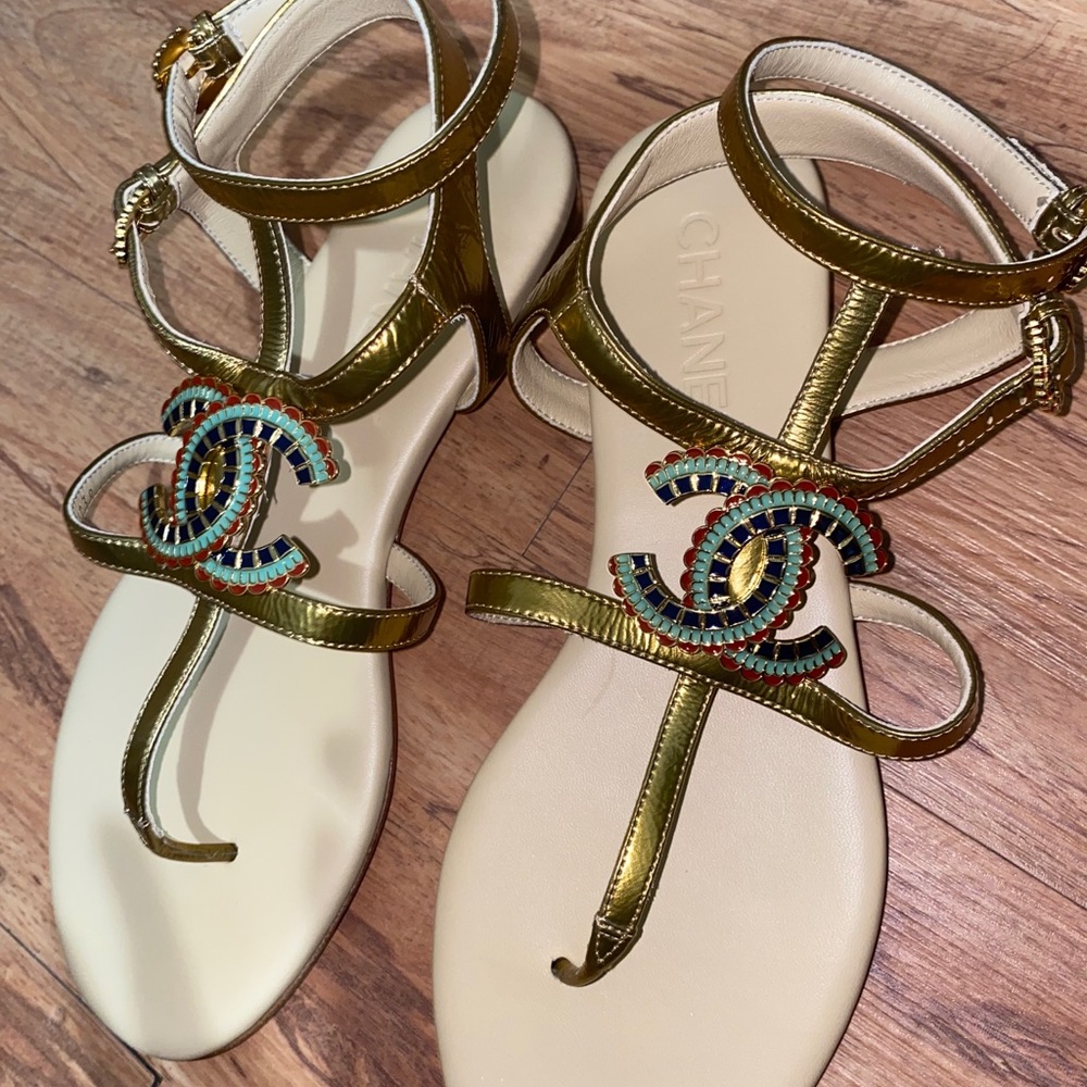 **SOLD** CHANEL Sandals